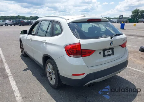2013 BMW X1 xDrive28I z USA, uszkodzony, nr VIN WBAVL1C51DVR83593